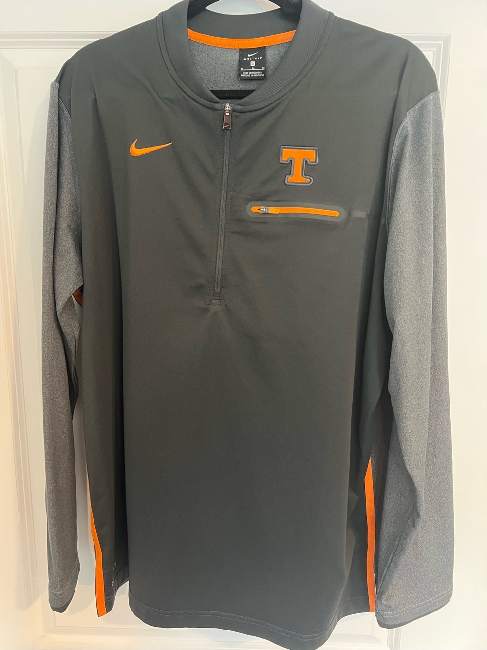 Nike Dri-FIT Black & Orange Tennessee Volunteers Athletic Pullover